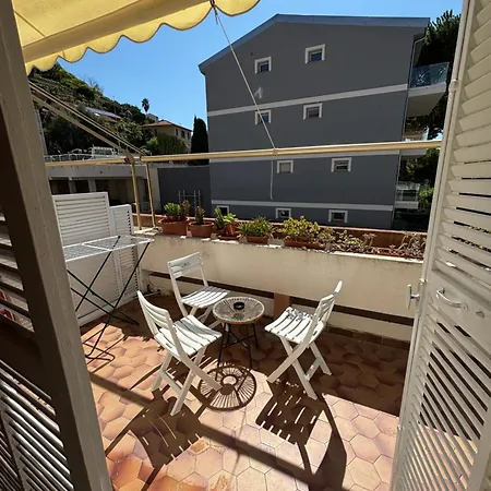 Flowers&sea Apartament *